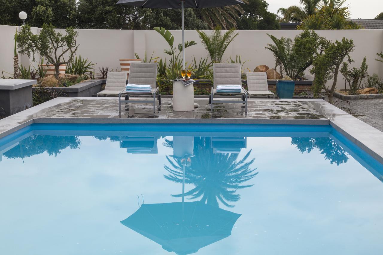 Ocean Bay Guesthouse Port Elizabeth Bagian luar foto