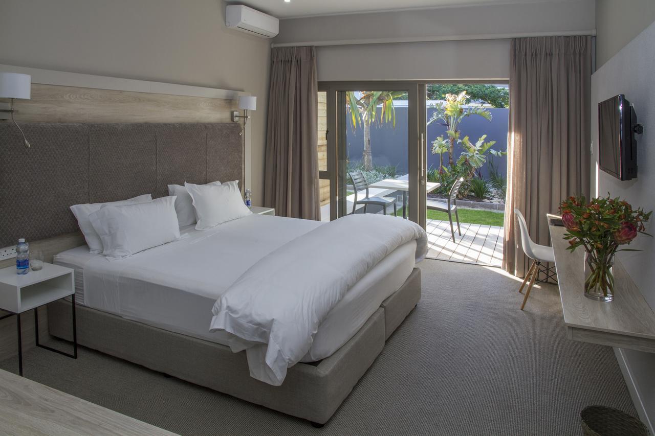 Ocean Bay Guesthouse Port Elizabeth Bagian luar foto