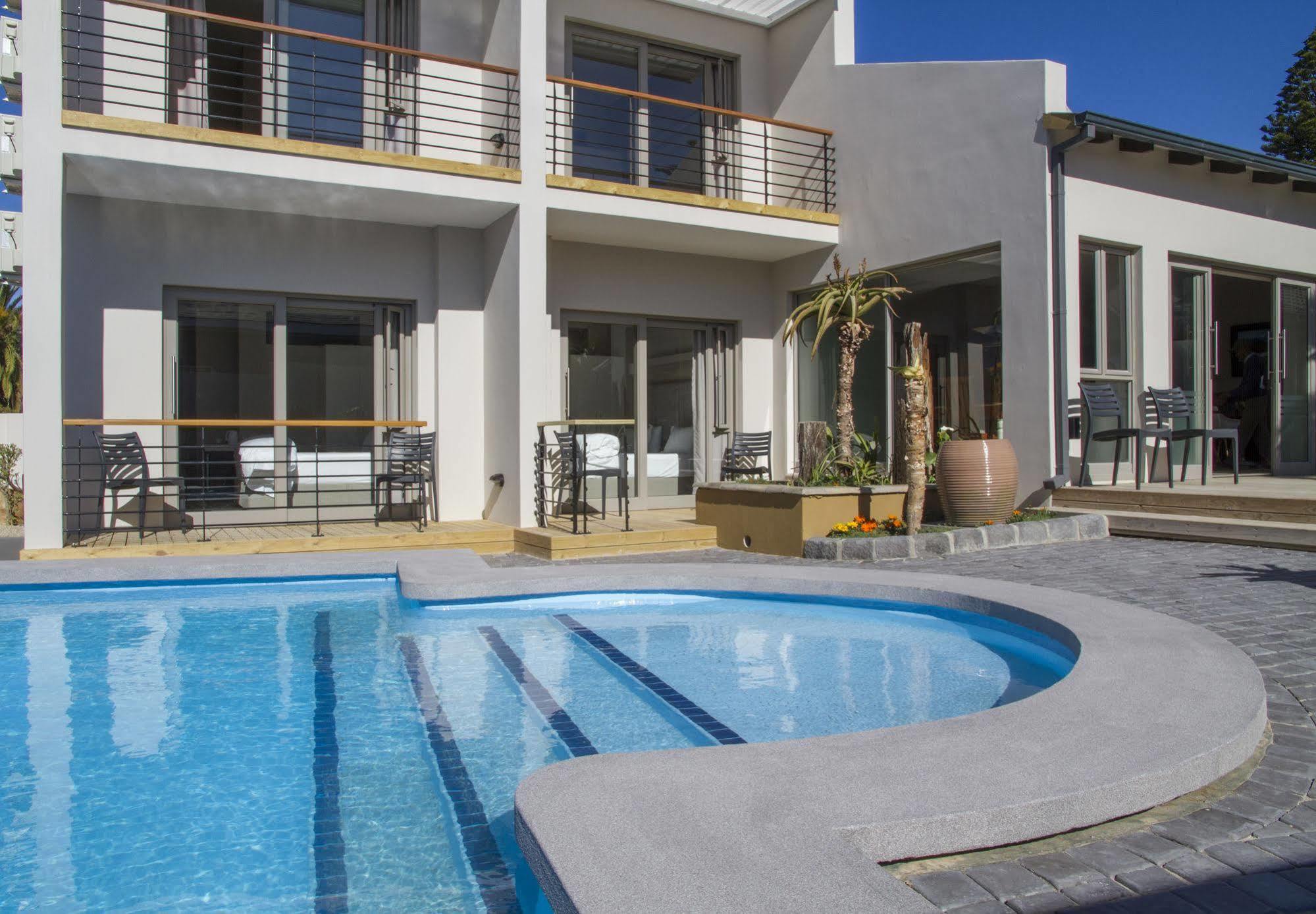 Ocean Bay Guesthouse Port Elizabeth Bagian luar foto